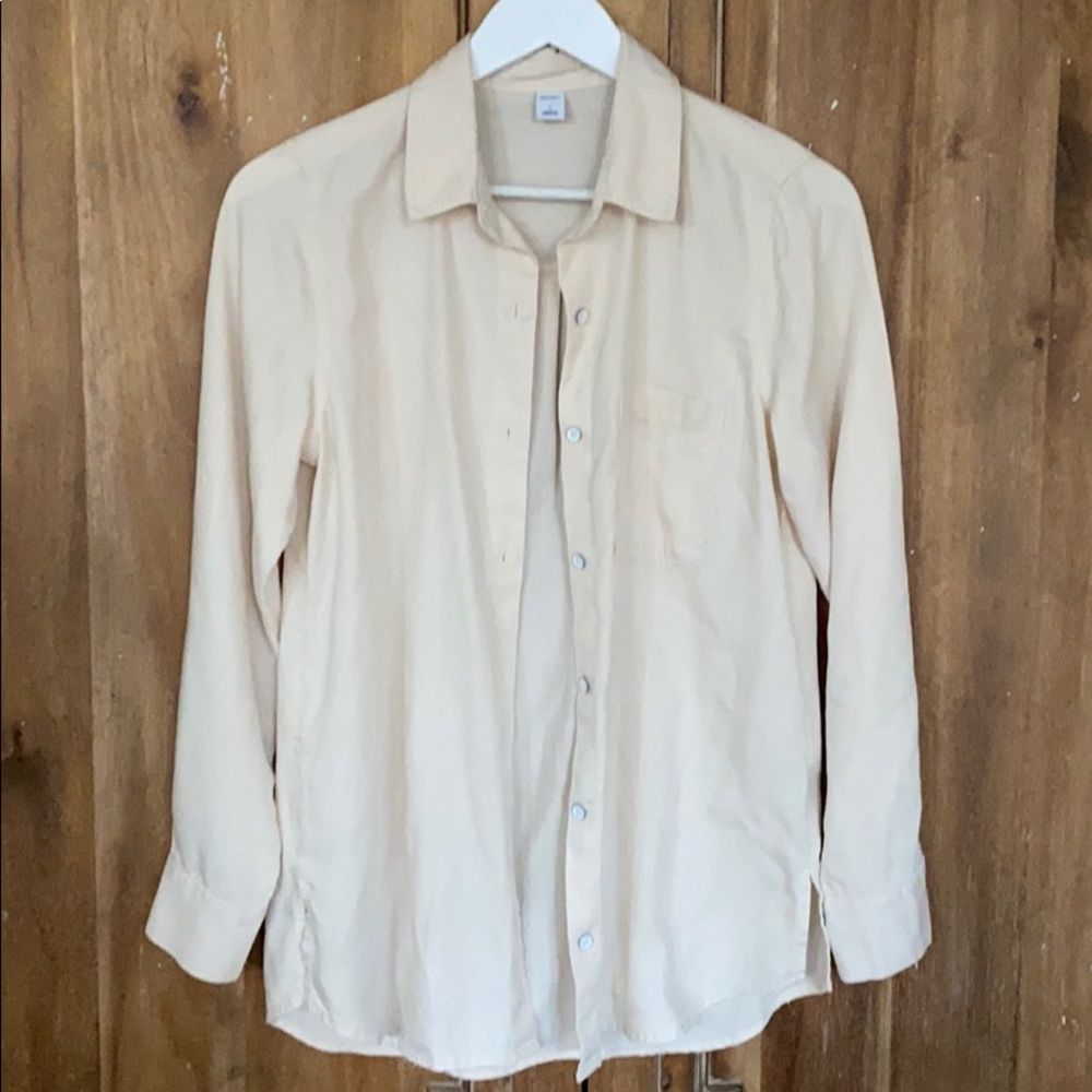 Old navy button down shirt